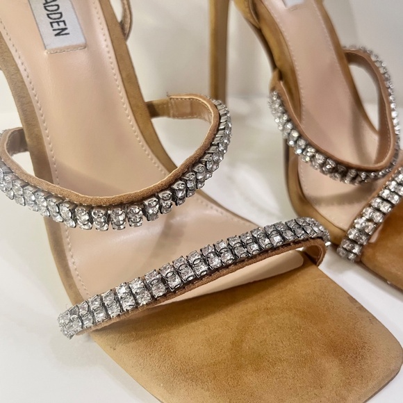 Steve Madden - Tan Sandal Heels Size 8.5 - Picture 10 of 14